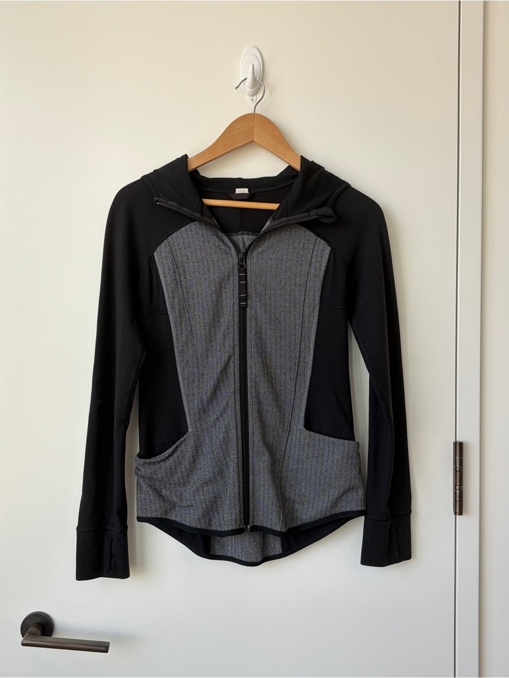 Ivivva Black and Gray Hooded Zip-Up Workout Jacket